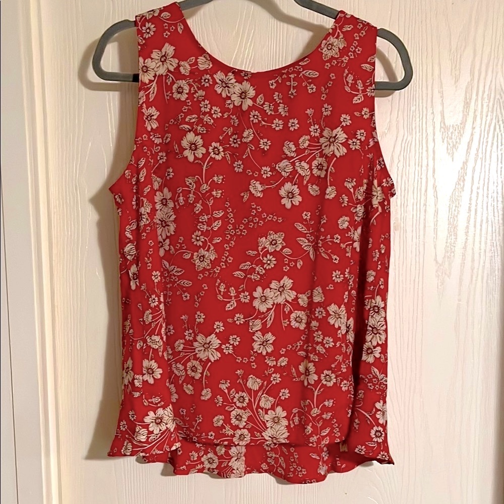 W5 Red Floral Sleeveless Top Large NEW